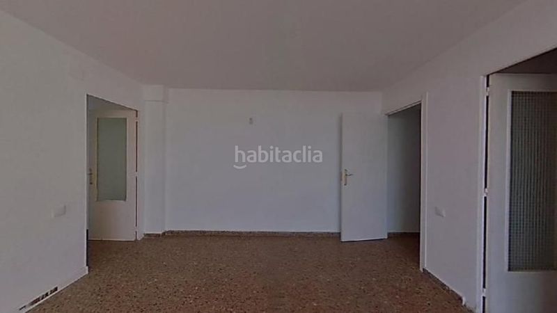 Foto cb2cfee2-c329-4e0e-b8dd-278bff675820. Pis a Torrent Ballester Viladecans