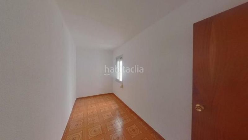 Foto 130fd2e1-04b3-4d86-8f0f-430d6109b0b6. Pis a La Salut Badalona