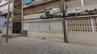 Pis a calle Narbona