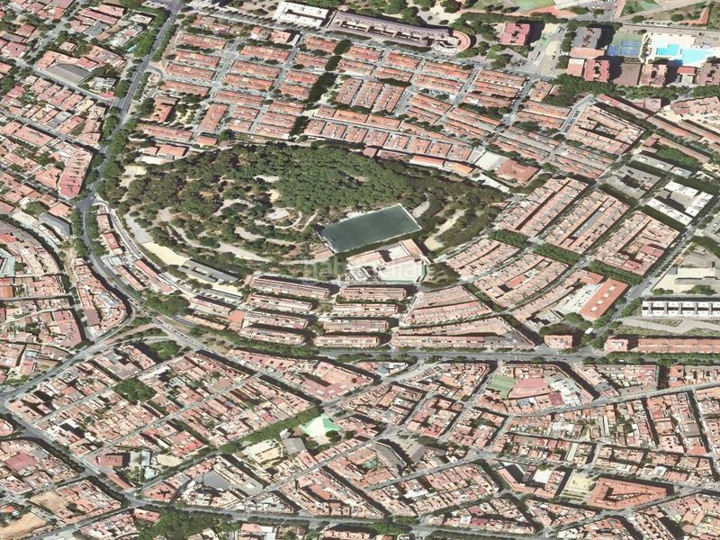 Foto f17292e1-e590-497e-9662-3fa7d3f2358f. Pis a Turó de la Peira Barcelona