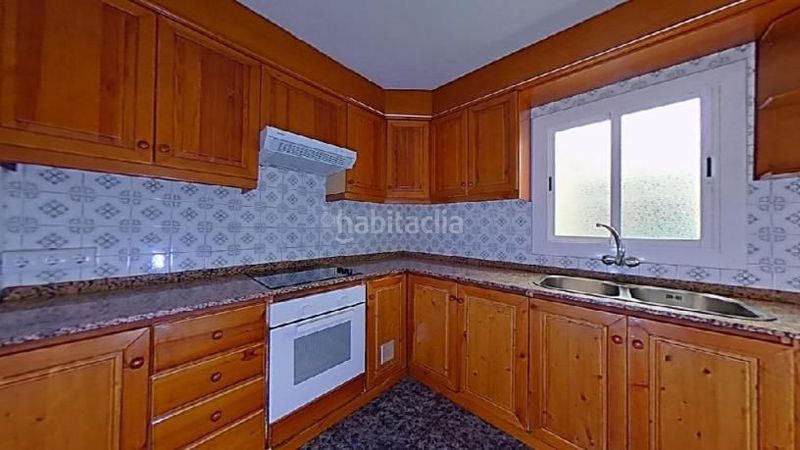 Foto fcf6267b-9e82-4392-8851-9bdb0b4aaa6b. Pis a Canovelles