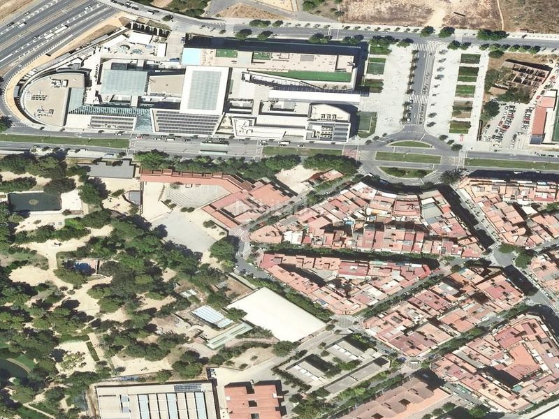 Foto 948d335a-97b6-4f98-869c-b1e2b084cd19. Flat in Can Vidalet Esplugues de Llobregat