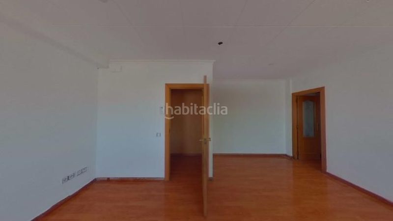 Foto 179638ad-ac33-4d18-9c27-c68728a8333d. Pis a Sant Ildefons Cornellà de Llobregat