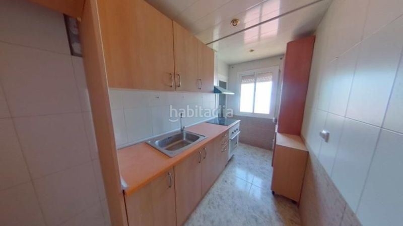Foto c6783d28-daa9-4c5e-a818-fbaeca7497ba. Pis a Sant Ildefons Cornellà de Llobregat