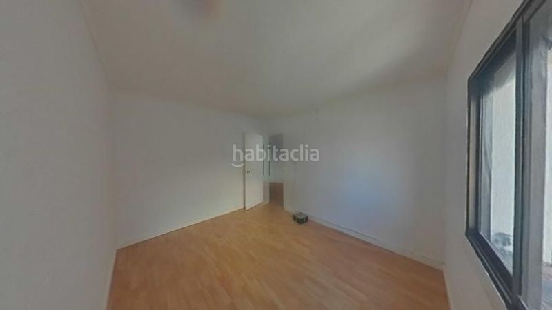 Foto 91630545-7f95-4a4e-b58d-c3eeb00374f3. Pis a Carmel Barcelona
