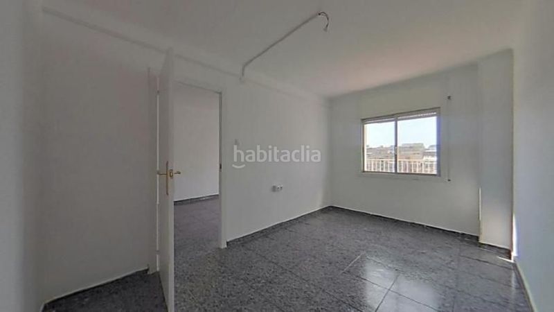 Foto 553667d0-c922-4c4f-93c0-c1aed10e74df. Pis a Sant Roc Badalona