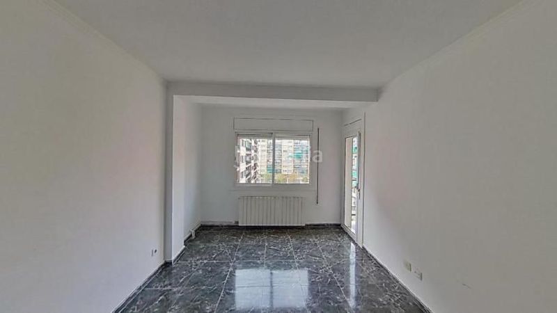 Foto f8b33f6d-7fd8-40df-b716-eeeb9e8821c9. Pis a Les Torres Rubí