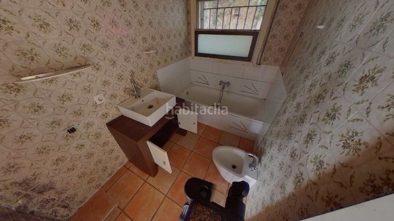 Foto 9894cd55-d756-43ba-ad32-d600e4795f36. Pis a Els Pins Blanes