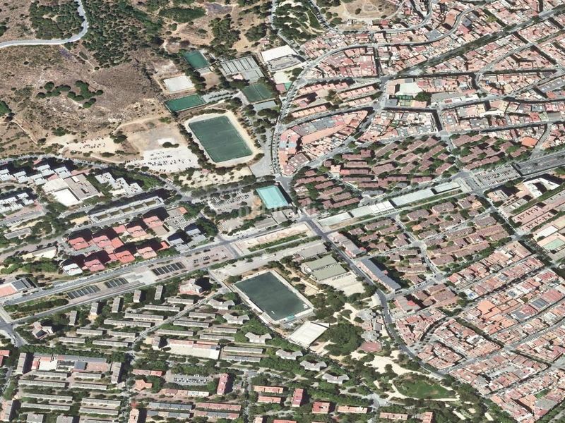 Foto 2ff3c807-077f-44e7-bab3-b400ab874ac7. Pis a Canyelles Barcelona
