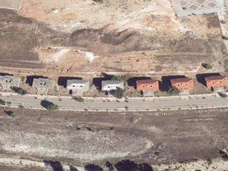 Pis  Calle sector s7 adoberas-parami. Obra parada en venta en buniel