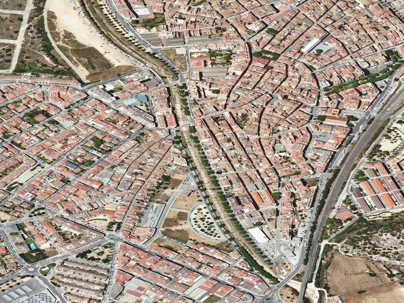 Foto fd717a00-c727-47df-8e70-9e89af0af274. Terreny residencial a Centre Vendrell (El)