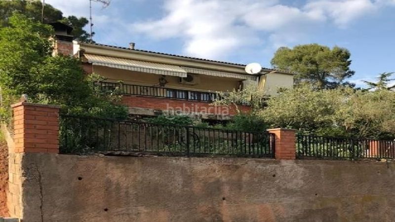 Foto acc4bd43-cff2-4732-aa96-d6f187f6d384. Casa adossada a Fonollosa