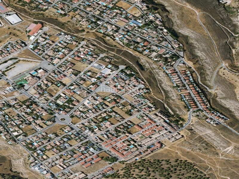 Foto 5a1f893e-e28b-4d5c-bb3f-9dd49dca7519. Pis a Monachil pueblo Monachil