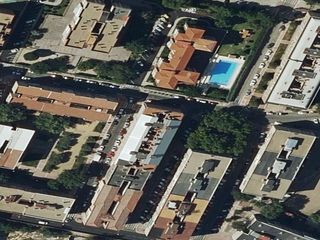 House  Lago de bañolas. Crédito con lote de 2 inmuebles en parla, madrid