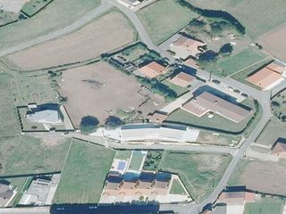 Flat  Lugar loenzo de abaixo. Crédito con 2 pisos en carballo, a coruña