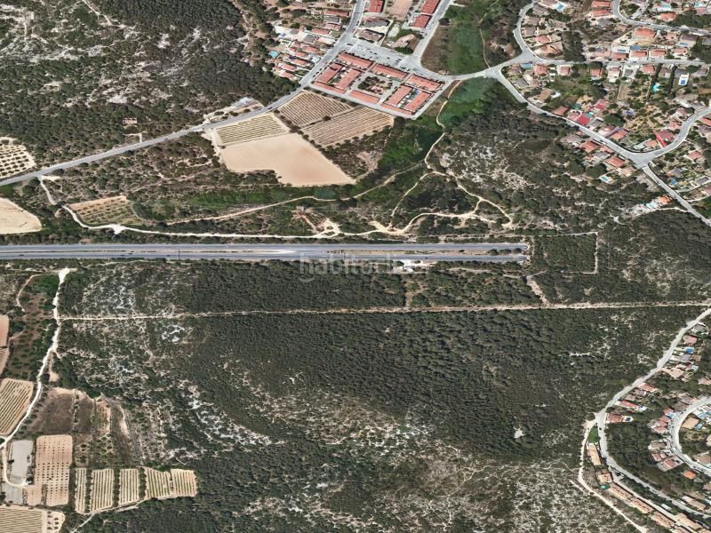 Foto 2ae1caf3-3851-46ed-9bcb-6175376acc96. Pis a Mas Mel Calafell