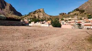 Wohngrundstück  Calle samaritana. Terreno en venta en orihuela
