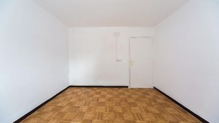 Pis  Calle jerez de la frontera. Piso en venta en badalona