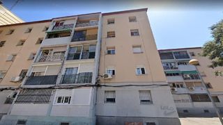 Pis  Calle huelva. Piso en venta en badalona