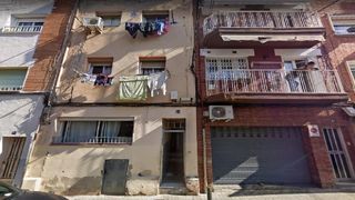Pis a Calle Saturn
