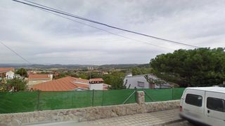 Chalet  Calle margarita. Chalet en venta en navahondilla