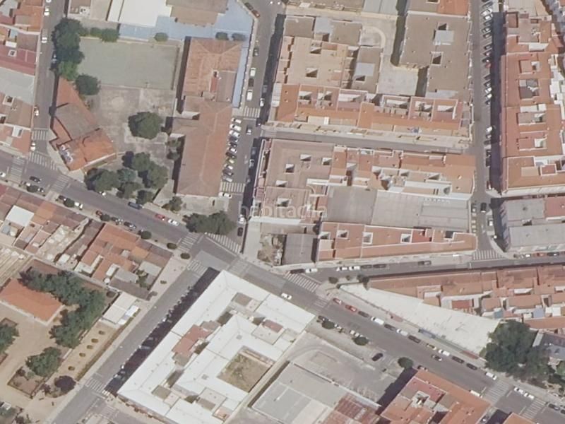 Foto f840f911-a8b6-4749-99af-fe08815cff81. Pis a Almendralejo
