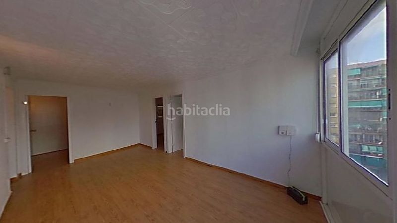 Foto 7669d6f4-993d-4308-a5a9-5dd83bd77297. Pis a Llagosta (La)