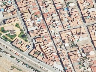 Maison  Victoria kent 29. Venta de casa en victoria kent, tocina sevilla