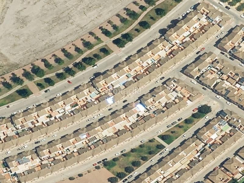 Foto f8d9c510-91c8-45e0-94bb-87129058dbb3. Casa a Centro Utrera
