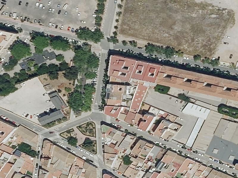 Foto eb0d12f6-6038-4791-a383-9369f62ef9cc. Casa a Aldaia