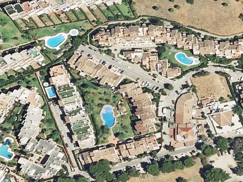 Foto 5e760888-ef11-4f4c-a946-6bb38aee2448. Casa a Bel - Air Estepona
