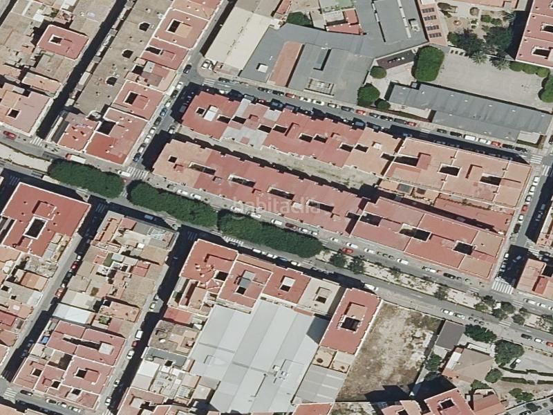 Foto ce8fe452-4bd9-472b-aaef-417b578aeec7. Casa a La Constitución-Canaleta Mislata