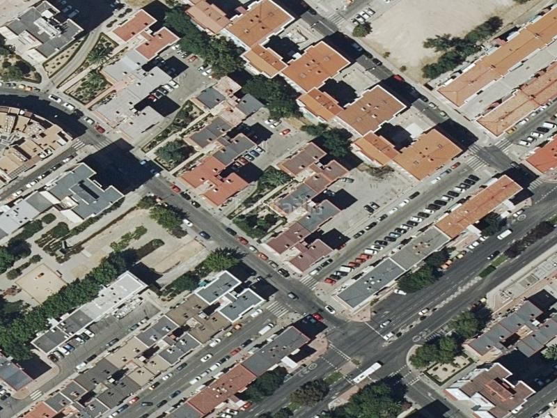 Foto d6034369-aa2a-4075-8869-6fa3fc094984. Casa a Ventas Madrid