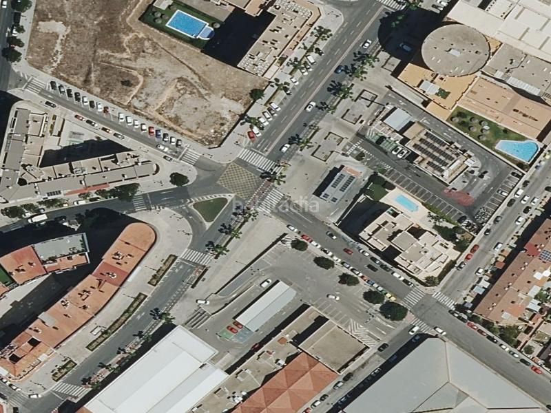 Foto 8531415f-dc6d-455e-bbfe-2e0dcf3e1446. Pis a Zona Nord Alcoi