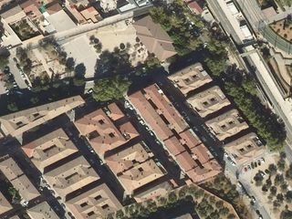 Pis a CL PLATON (CER),2 Esc:1 Pl:3 Pt:C4 Granada (Granad