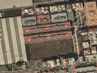 Xalet  Las rosas 17-19. Venta de garaje en las rosas, arona santa cruz de tenerife