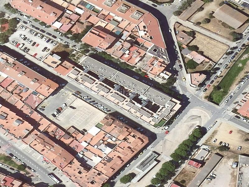 Foto a20cf95a-2370-4e70-9cfa-6ffe8bd57782. Pis a Centre Roses