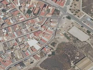 Casa a San Isidro (Barrio Santa Lucia) 1