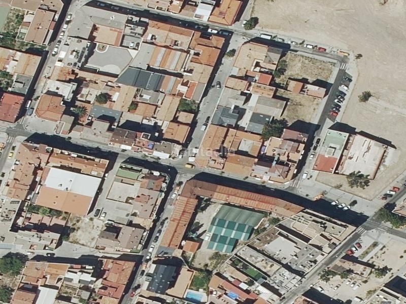 Foto 5a8140f0-f643-4eb3-8134-939c8d04af27. Casa a Valdeacederas Madrid
