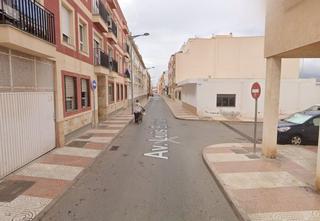 Casa adossada a Roquetas pueblo