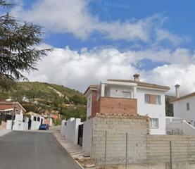 Semi detached house in Padul