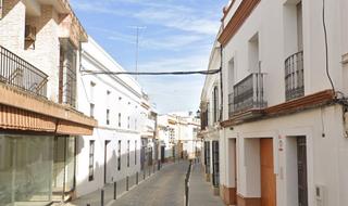 Casa adossada a Lora del Río