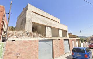 Casa adossada a Sant Vicen dels Horts