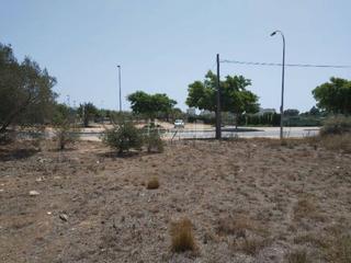 Terreny residencial a Centro Comercial - Capsades - Hospital