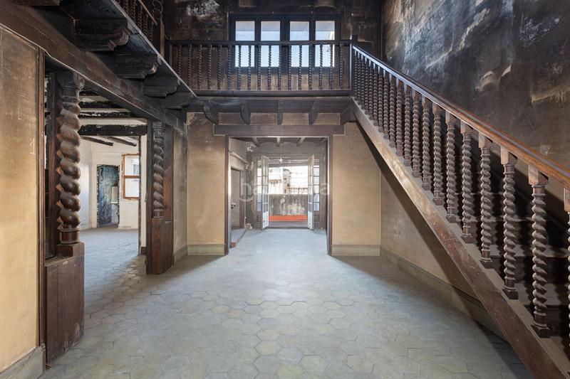 Foto 1b16d80b-cffd-40a5-9d7a-ac9f667f6122. Ático exclusivo ático dúplex en eixample amplias terrazas a reformar en Barcelona