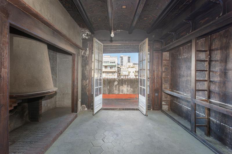 Foto accbec9f-c9d4-479e-b0ec-a7dc2927f98e. Ático exclusivo ático dúplex en eixample amplias terrazas a reformar en Barcelona