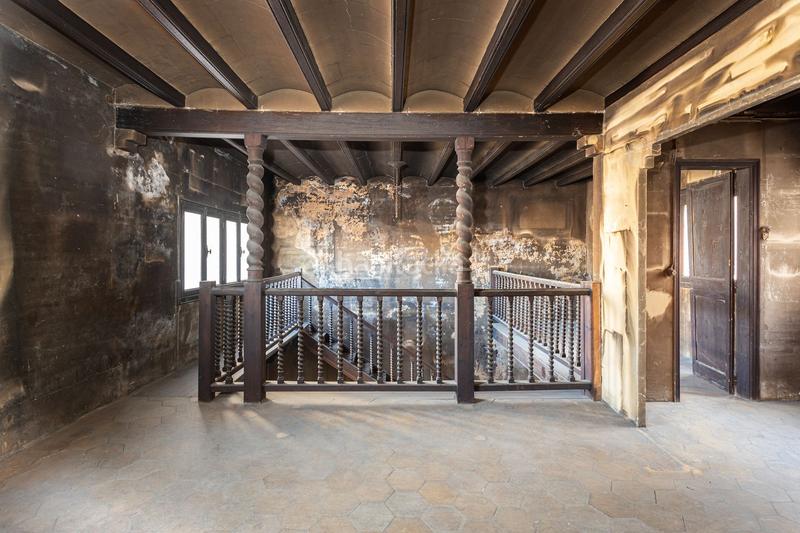 Foto cea894ef-1ea9-4147-bc6c-1fe29b631311. Ático exclusivo ático dúplex en eixample amplias terrazas a reformar en Barcelona