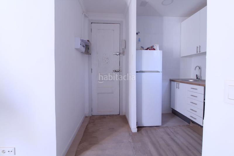 Foto 1591a624-0e5e-48d3-be7f-882c0886cc04. Pis a Sants Barcelona