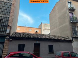 Casa  Calle de huesa del común. Financiación hipoteca 100%. parcela para tirar, la estructura se