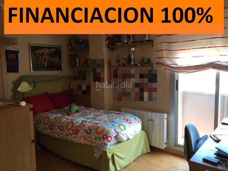 Foto 342ac3ba-c308-443d-ae28-de938b302a9e. Àtic amb calefacció aparcament piscina a Cadrete